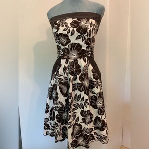 Adorable Brown Floral Hawaiian Strapless Dress Juniors size 3 Charlotte Russe